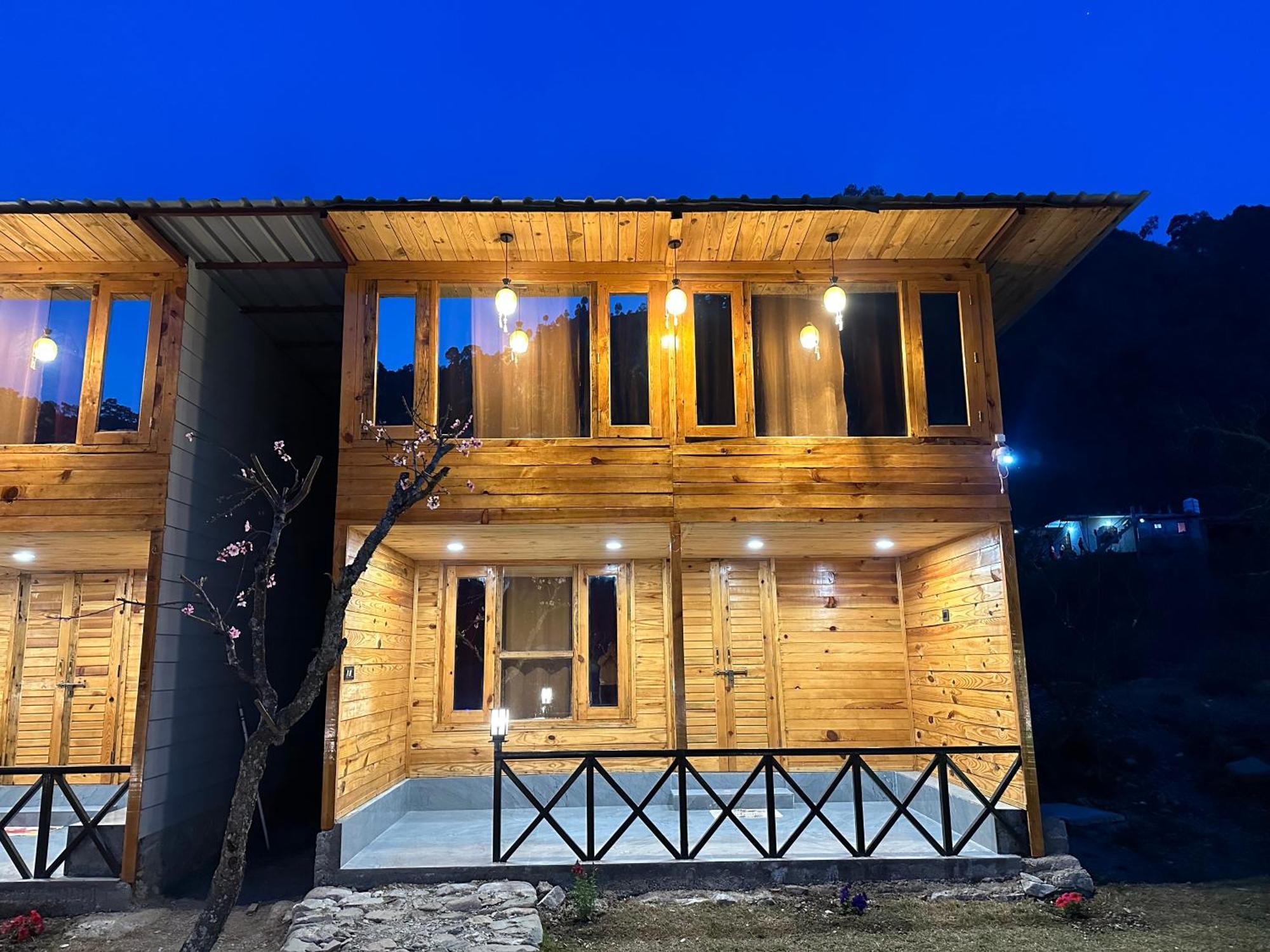 Cabana Riverside Resort - Kainchi Dham Nainital Esterno foto