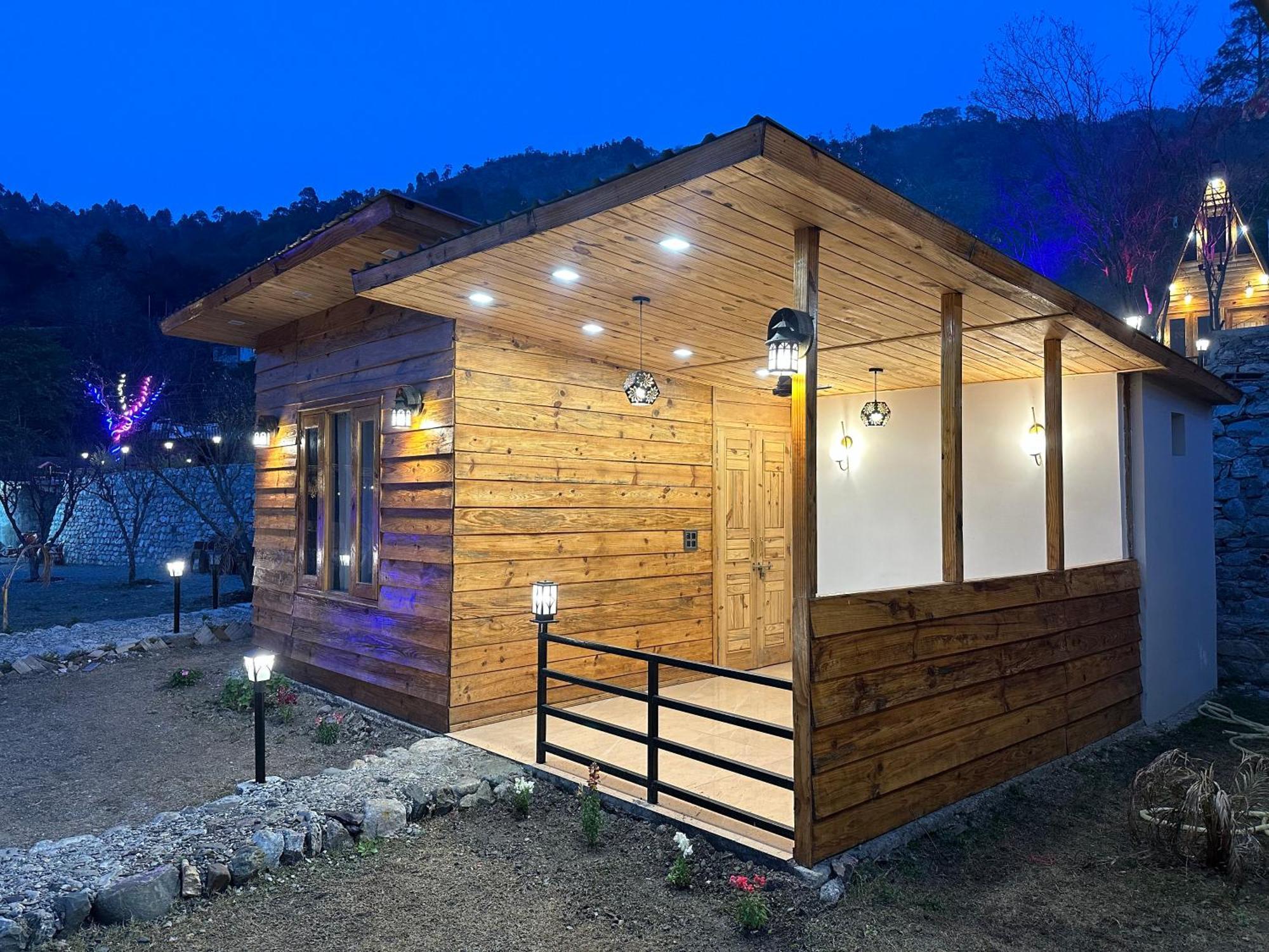 Cabana Riverside Resort - Kainchi Dham Nainital Esterno foto