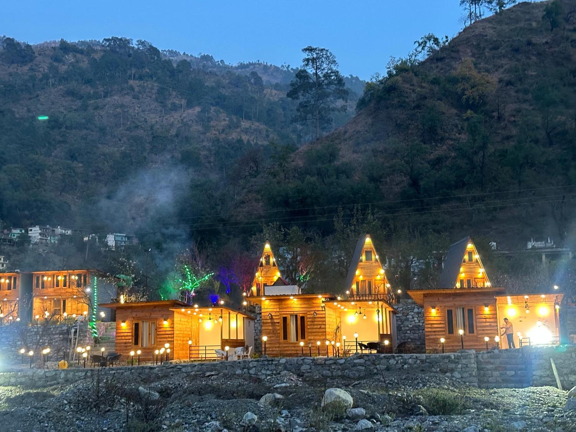Cabana Riverside Resort - Kainchi Dham Nainital Esterno foto