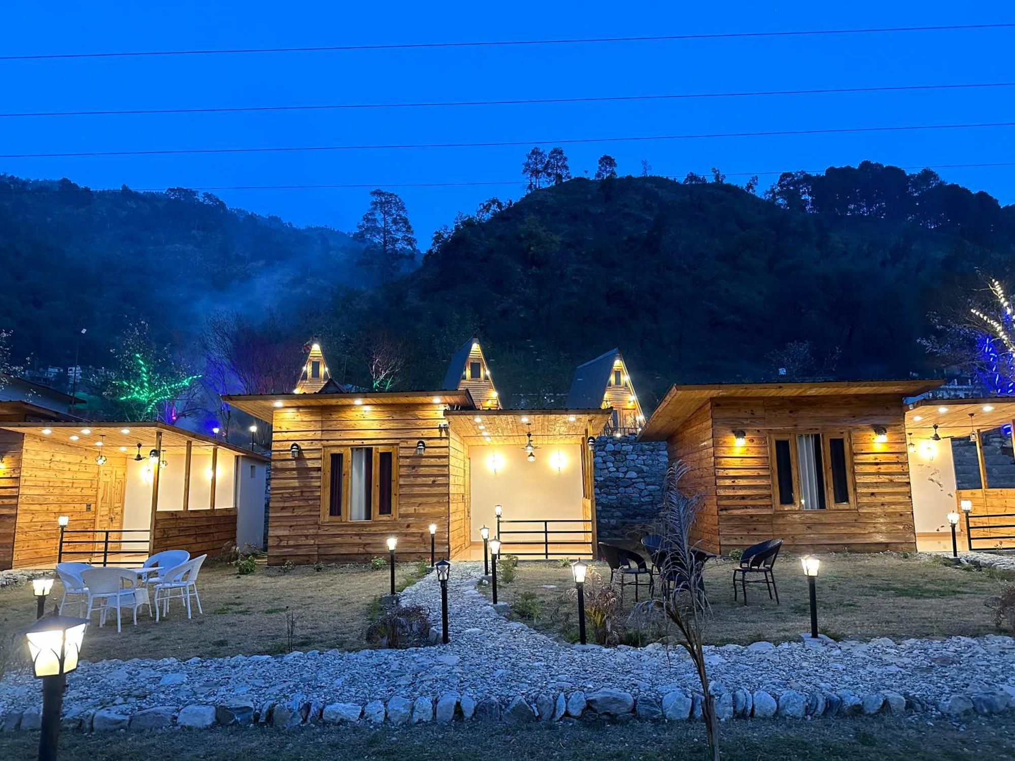 Cabana Riverside Resort - Kainchi Dham Nainital Esterno foto