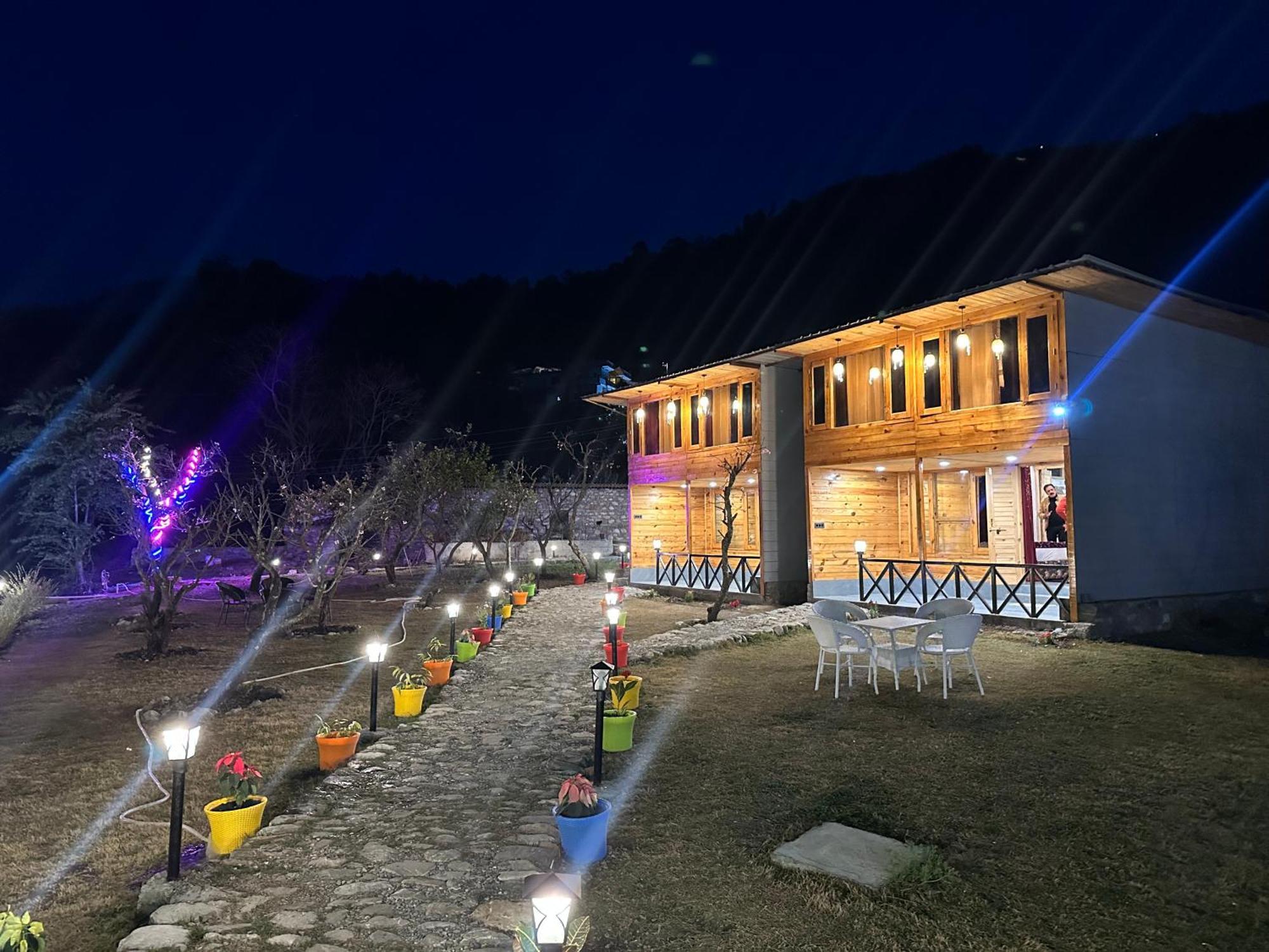 Cabana Riverside Resort - Kainchi Dham Nainital Esterno foto