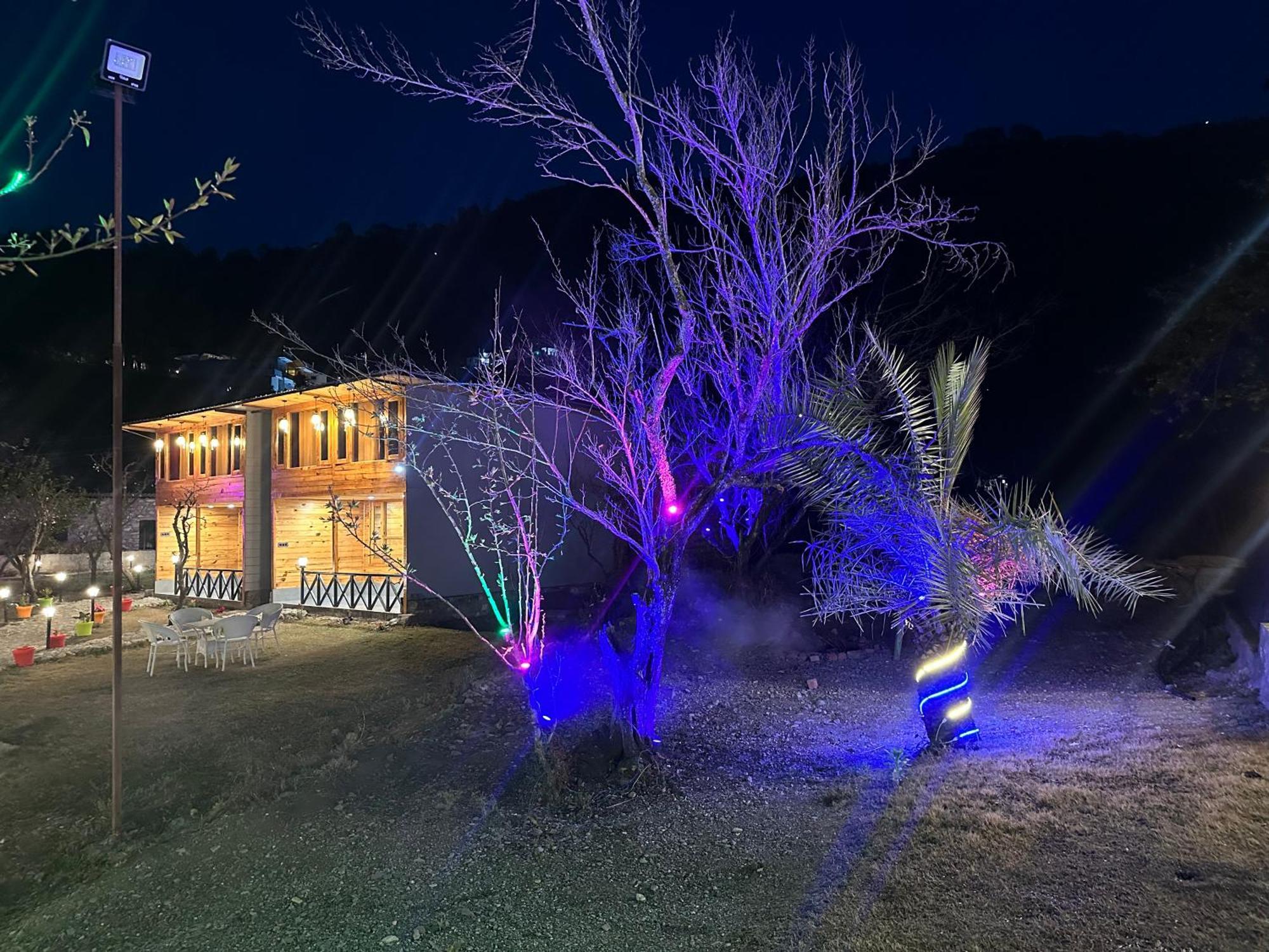Cabana Riverside Resort - Kainchi Dham Nainital Esterno foto